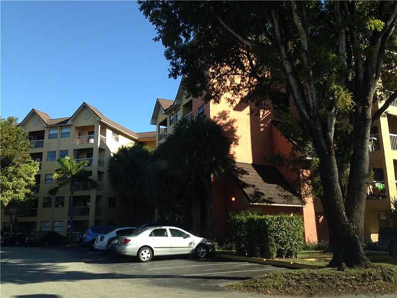 1st image of 8180 Geneva Ct APT 122
