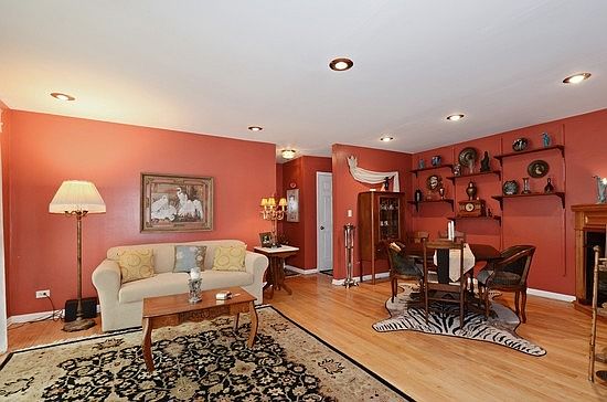 5th image of 1529 W Farwell Ave APT 1S