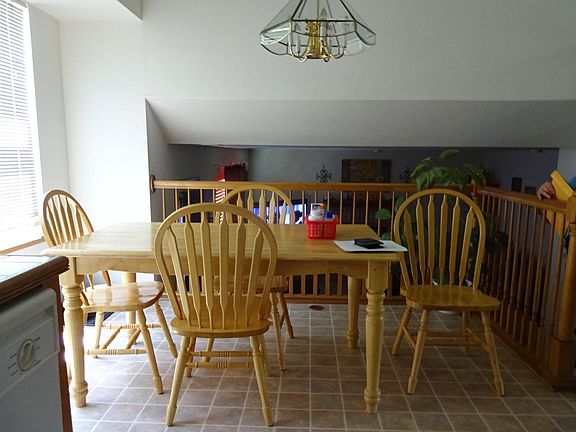 5th image of 9145 Prairie Clover Dr