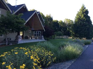 460 Lofland Ln, Williams, OR 97544