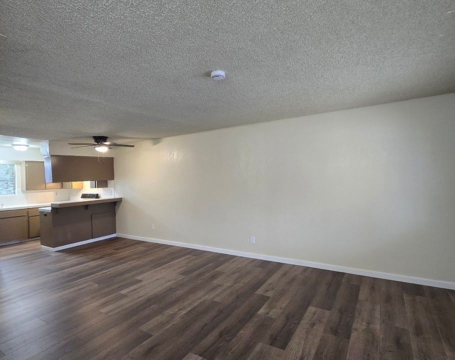 1st image of 1414 W Clinton Ave #204