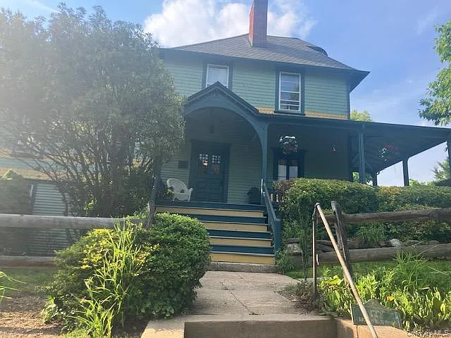 332 Franklin Ave #C