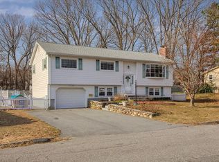 70 Lorenzo Cir, Methuen, MA 01844