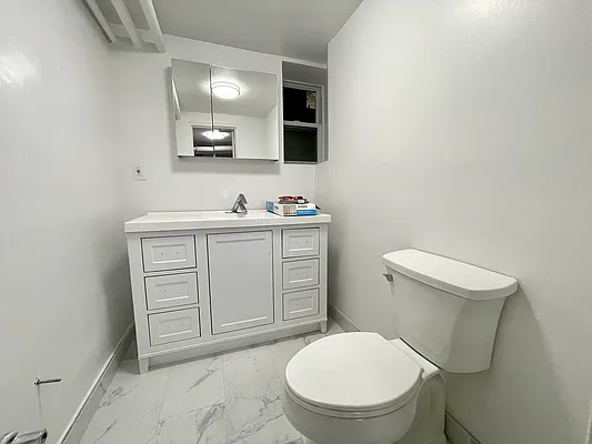 Rented by J PRESTON AND ASSOCIATES INC | media 24