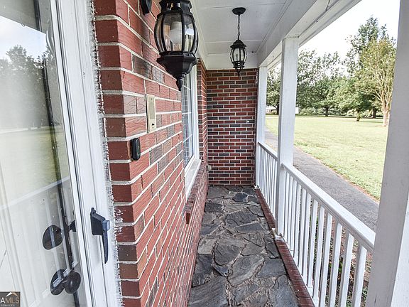 3rd image of 250 County Line Church Rd