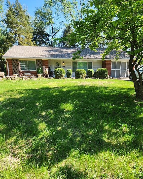 1st image of 9 Hazelwood Ct