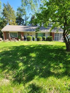 9 Hazelwood Ct, Hazelwood, MO, 63042