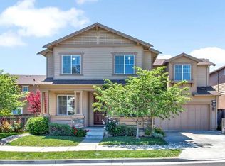 1376 Gordon Ln, Santa Rosa, CA 95404