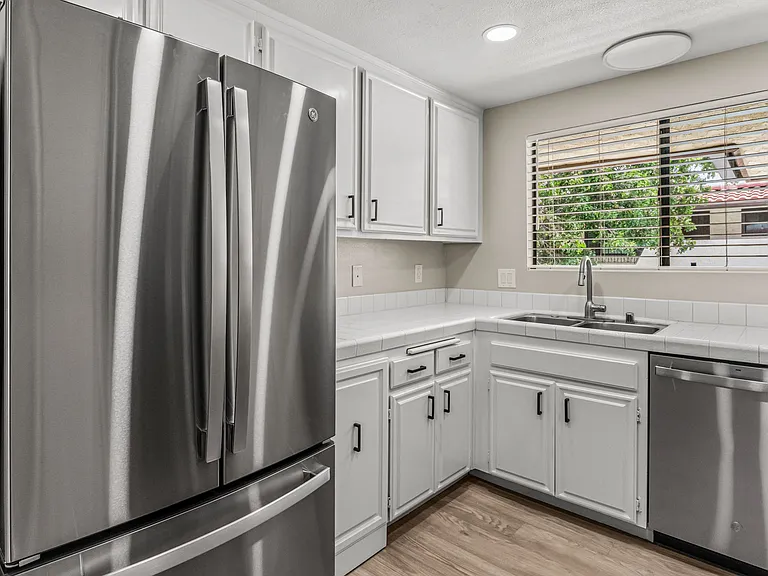 4225 Asher St #40-1 — Photo 3