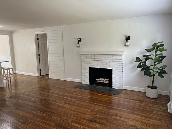 4th image of 71 Gleason Avenue