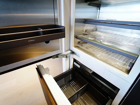 130 William Street image 18 of 68