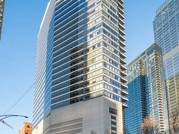 333 N Canal St APT 2402, Chicago, IL 60606