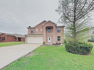 2447 Silverado Trl, Grand Prairie, TX 75052
