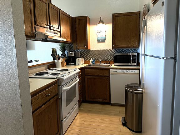 4th image of 835 Ocean Shores Blvd NW #1-304