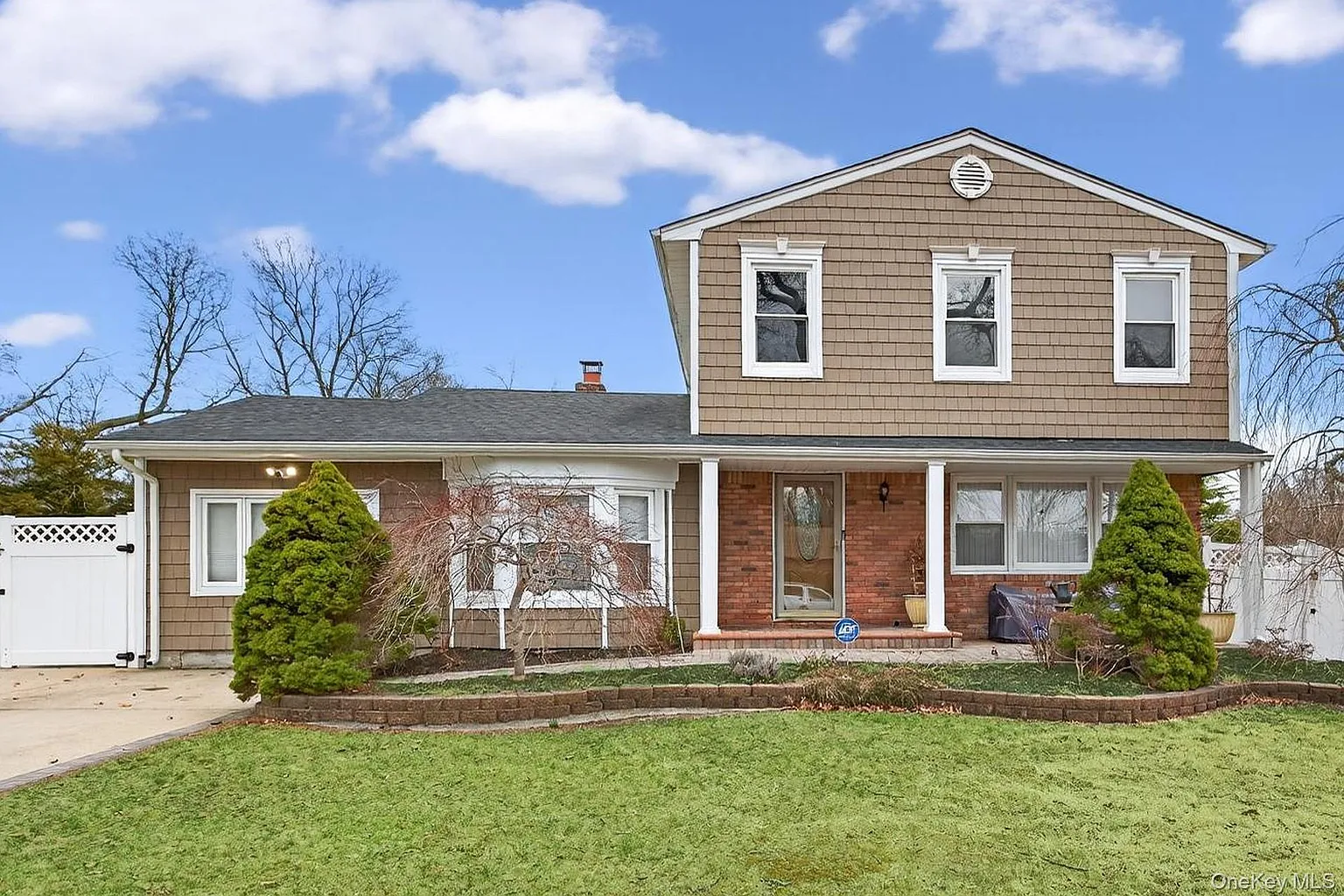 11 Dorchester Drive photo 1
