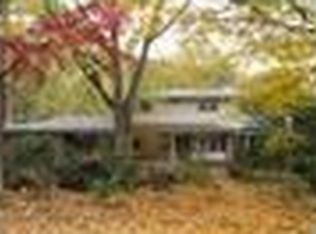 122 Swanhill Ct, Baltimore, MD 21208