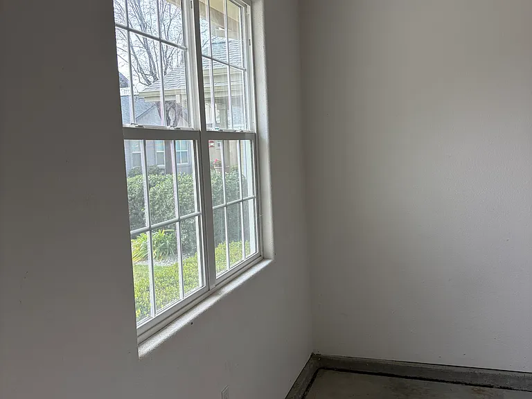 1364 Marjorie Ct — Photo 17