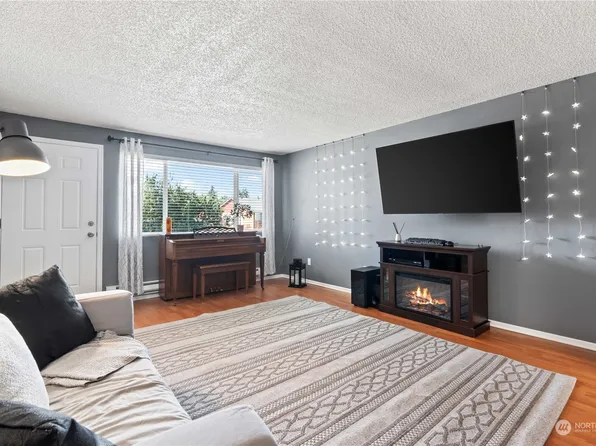 33307 23rd Avenue SW, Federal Way, WA 98023