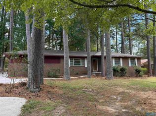 208 Riverside Dr, Gadsden, AL 35903