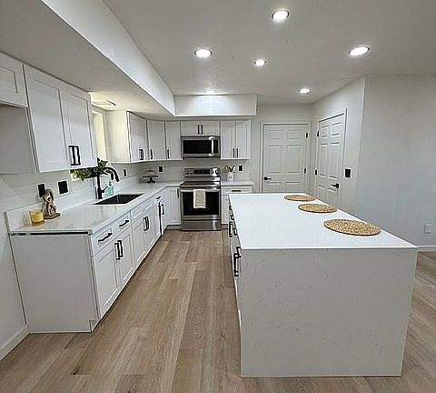 4th image of 2319 S San Marcos Dr