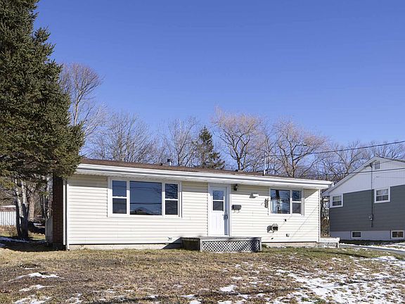 3rd image of 5 Belle Vista Dr