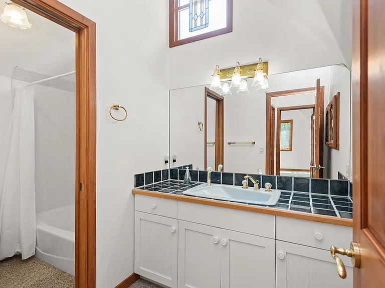 180 River Oaks Ln — Photo 25