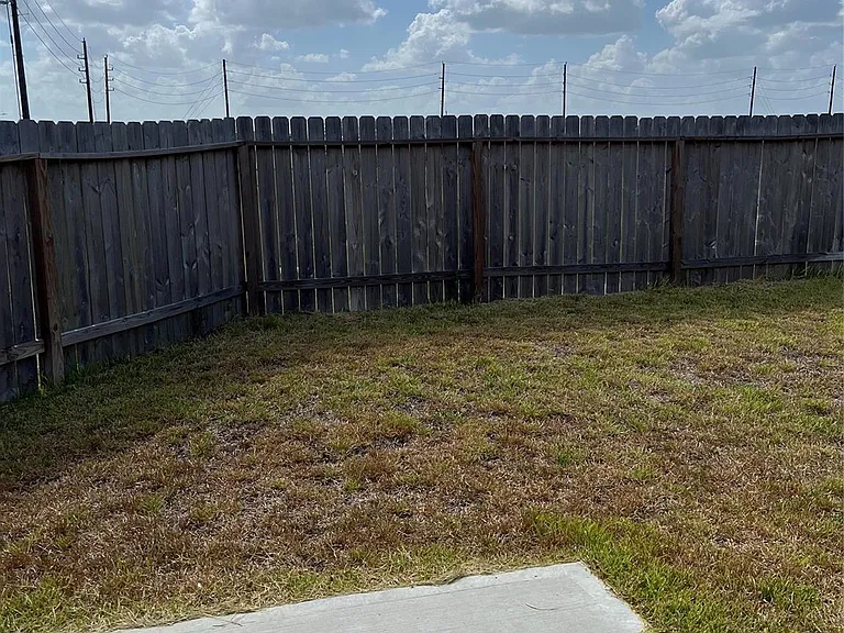 24203 Saddlestone Green Dr — Photo 19