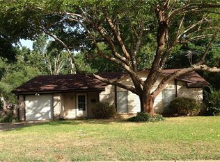 205 Collins Dr, Terrell, TX