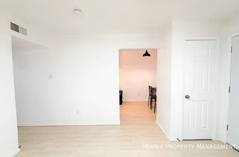 5005 Avenue W #2 — Photo 6