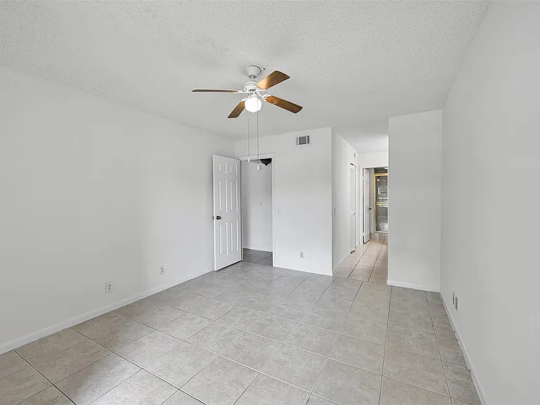 2297 SW 15th St #125 — Photo 15