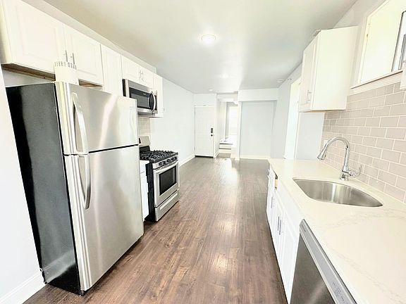 3rd image of 1329 N 21st St #2