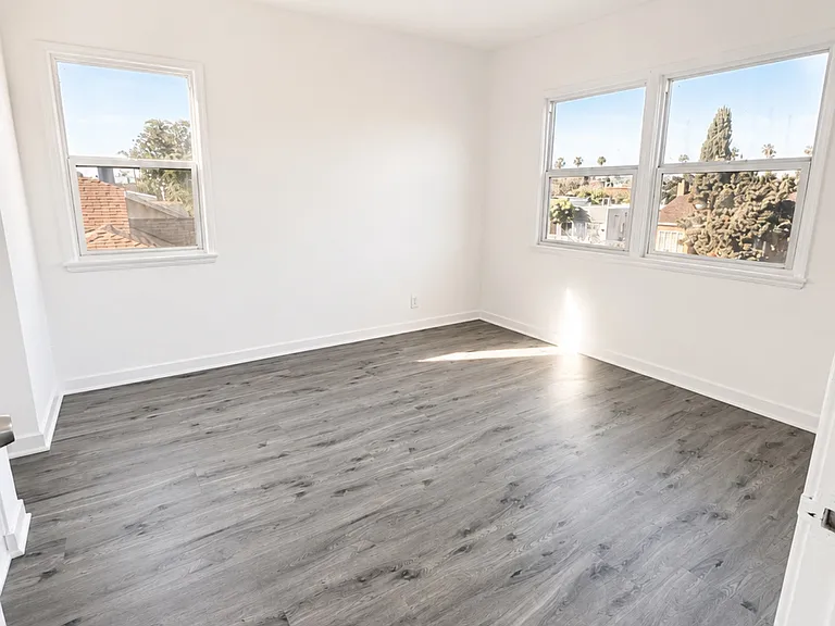 2922 Wellington Rd #1/2 — Photo 6