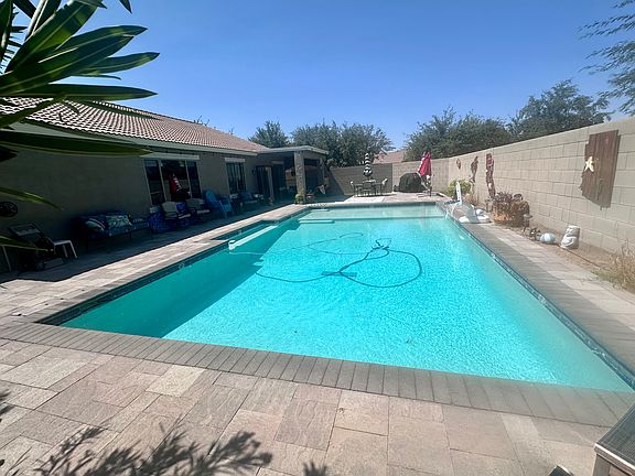3rd image of 17968 W Caribbean Ln