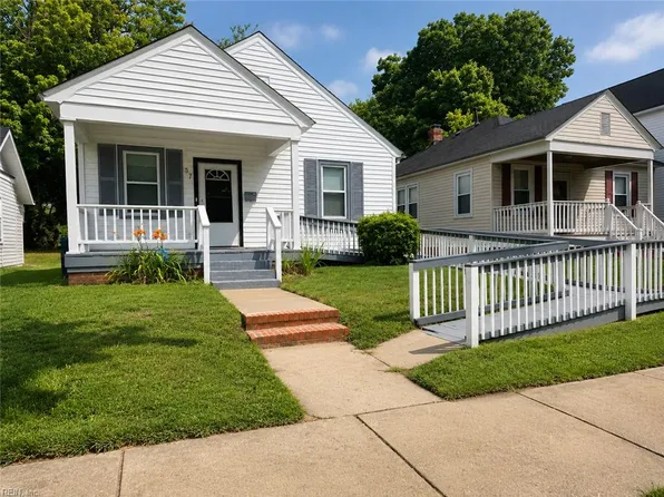 37 Sycamore Ave, Newport News, VA 23607