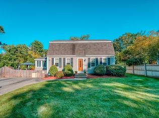 147 Carver St, Tewksbury, MA 01876