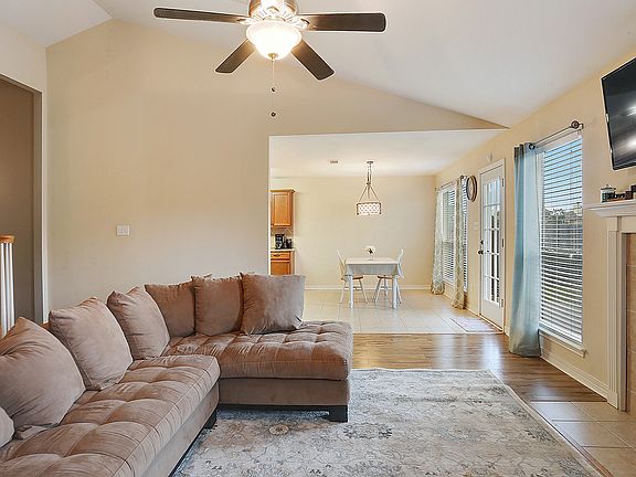 5th image of 17352 W Cherry Creek Dr