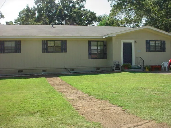 124 Miami Dr, Dothan, AL 36301