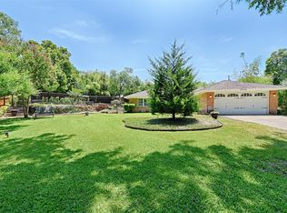 2446 Five Mile Cir, Dallas, TX 75233