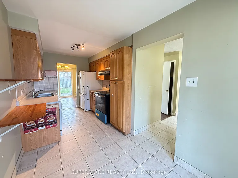 24 Oakhaven Dr — Photo 3