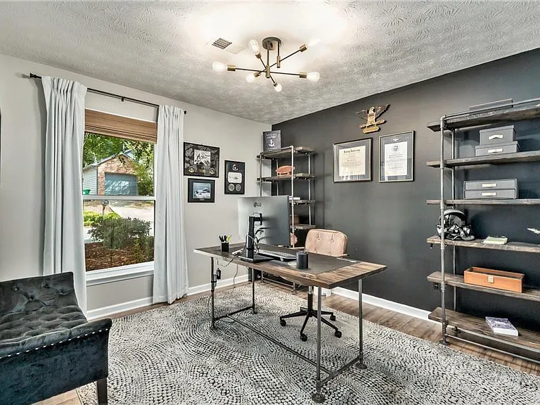 1118 Capital Club Cir NE — Photo 15