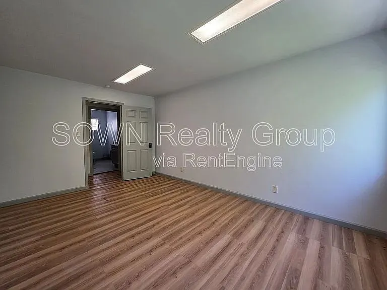 412 E William St #6 — Photo 5