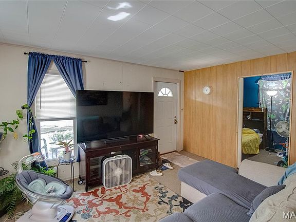 5th image of 3308 Fernwood Ave