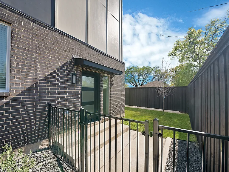 7207 Mohawk Dr #108 — Photo 2