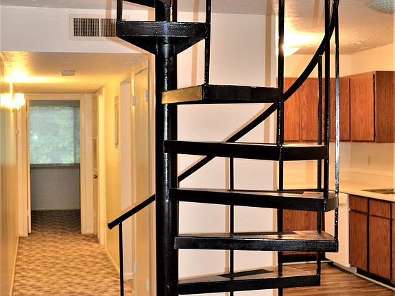 2nd image of 128 N Meyers Dr APT D