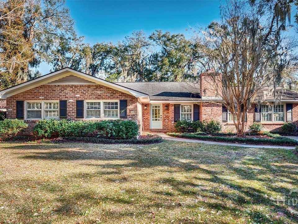 1st image of 311 Pickwick Road