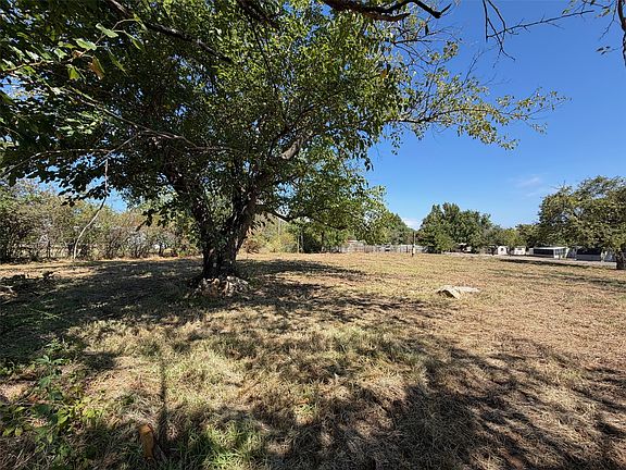 4th image of 75 Weis Ln