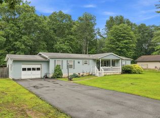 27 Delaware Drive, Sparrowbush, NY 12780