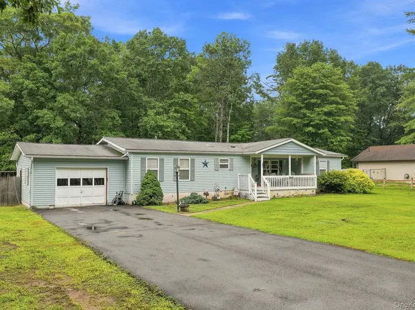 27 Delaware Drive, Sparrowbush, NY 12780