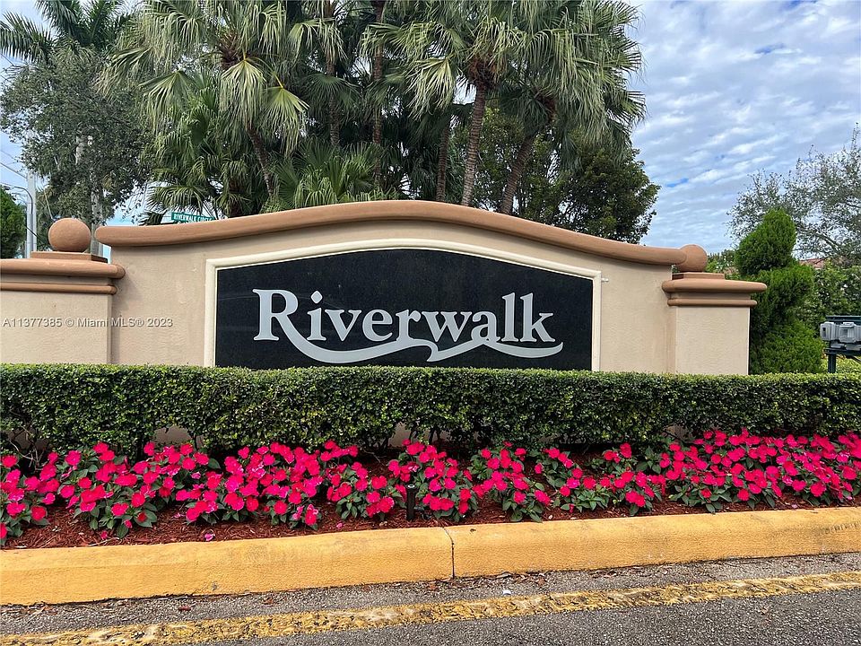 1st image of 123 Riverwalk Cir #0