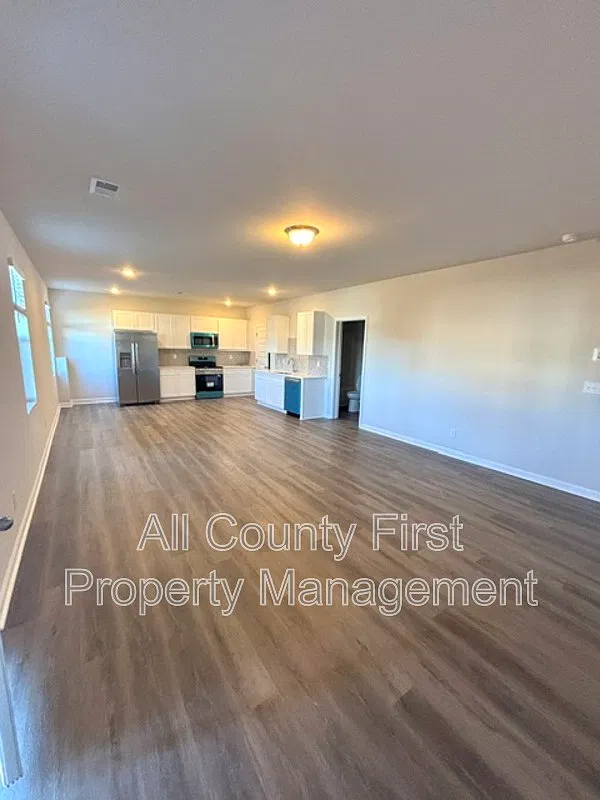 1 bed, 1.0 bath, 900 sqft, $1,800 — Photo 4